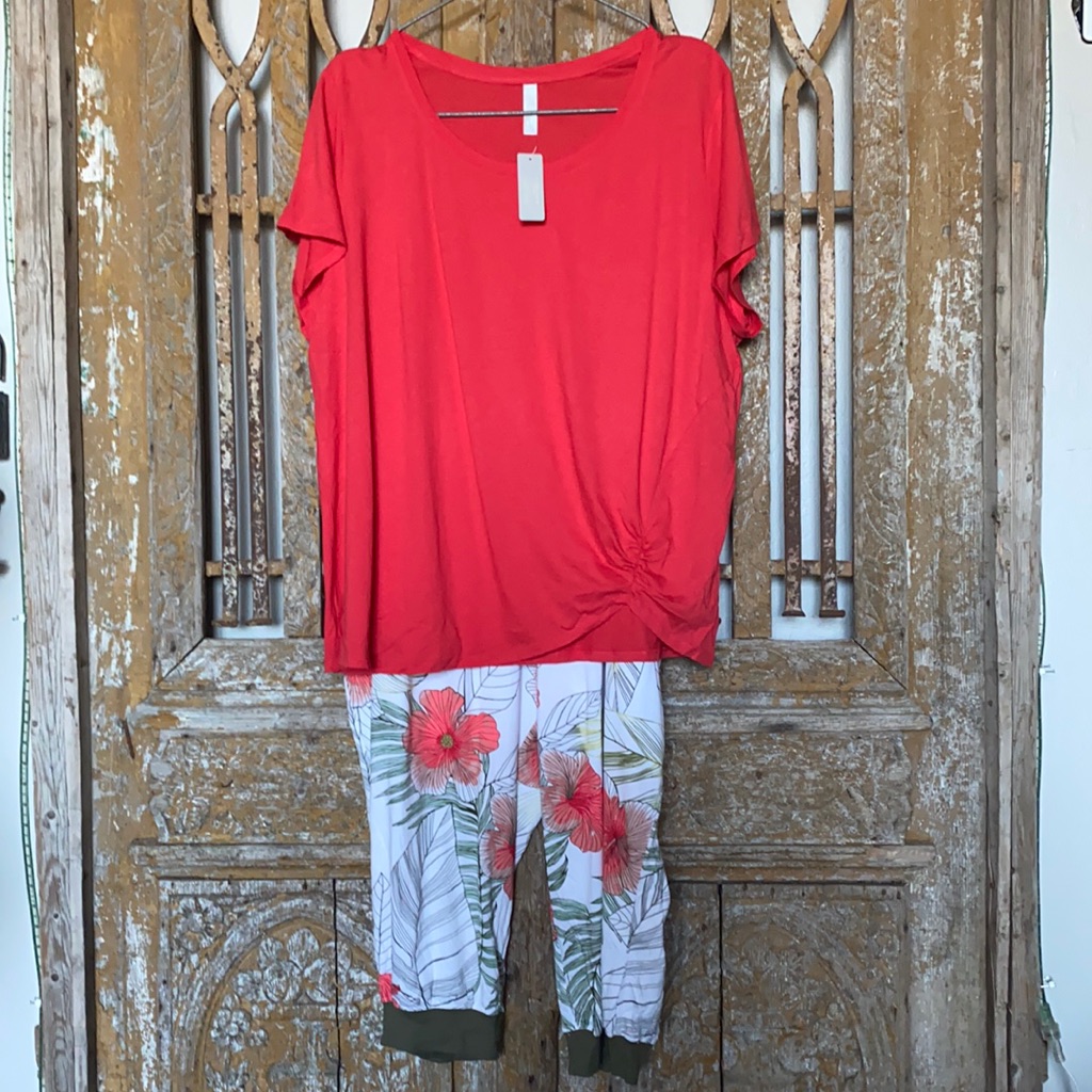 Cacique Two Piece Pajama Set Plus New 22 / 24